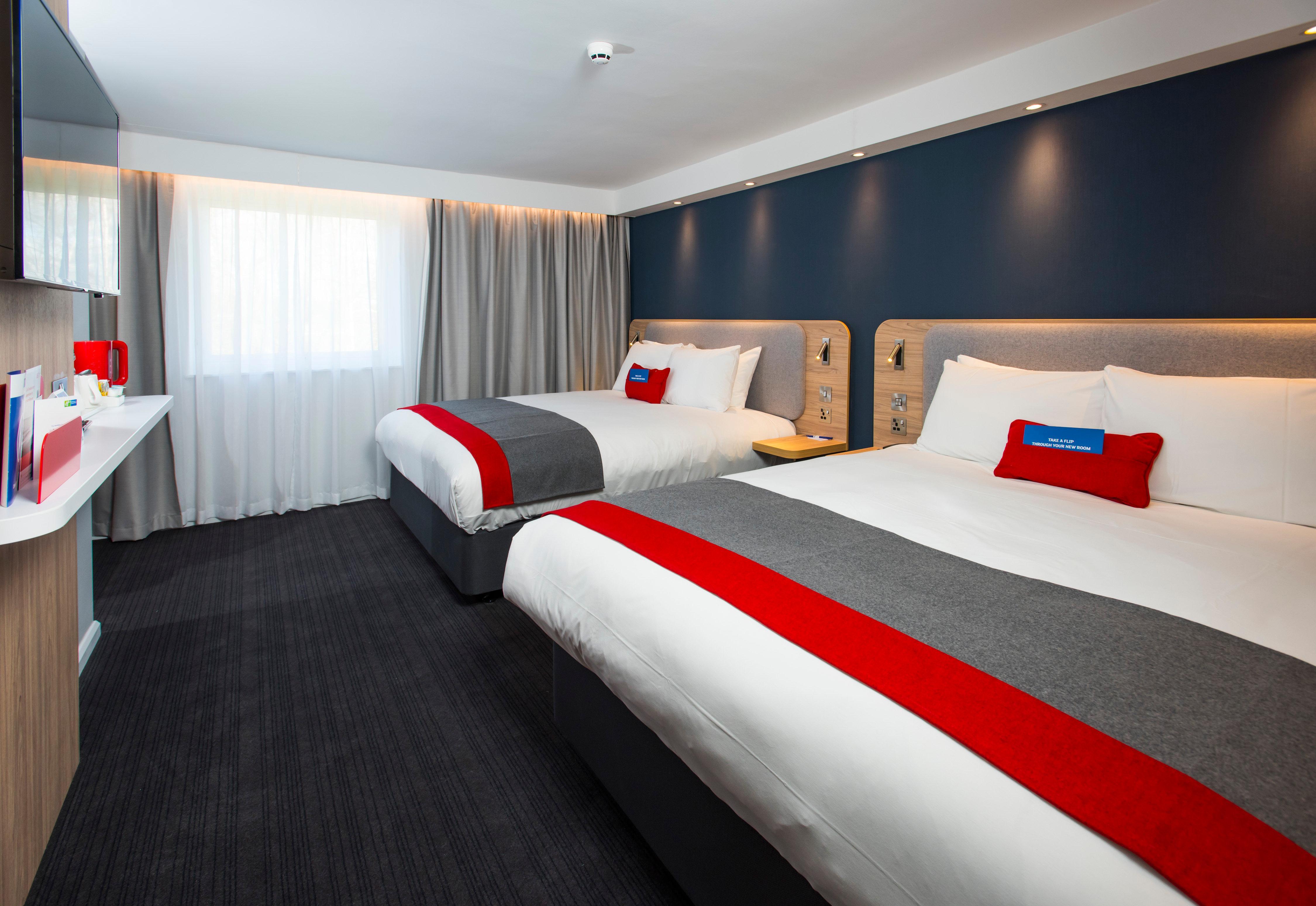Holiday Inn Express Edinburgh City West By Ihg Exterior photo